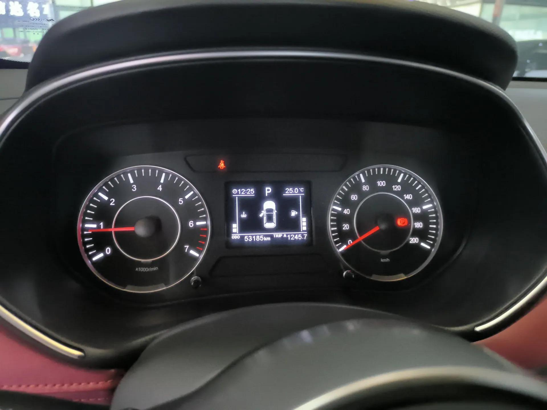 Dongfeng Fengon 500 2021 1.5L CVT Enjoyment Version — миниатюра 14