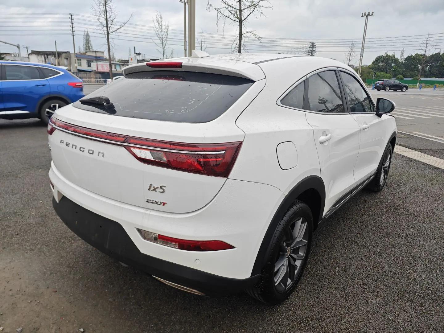 Dongfeng Fengon ix5 2019 220T CVT ZhiShang Trim China V Standard — миниатюра 6