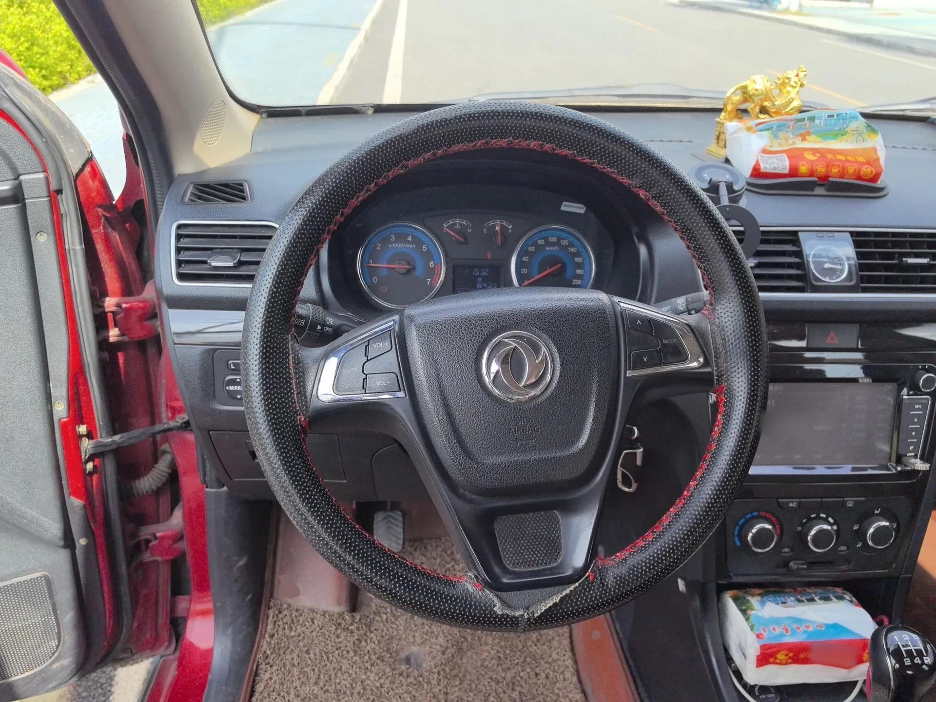 Dongfeng Fengon 360 2015 1.5L Manual Luxury 7-Seater China V Emission Standard — миниатюра 11
