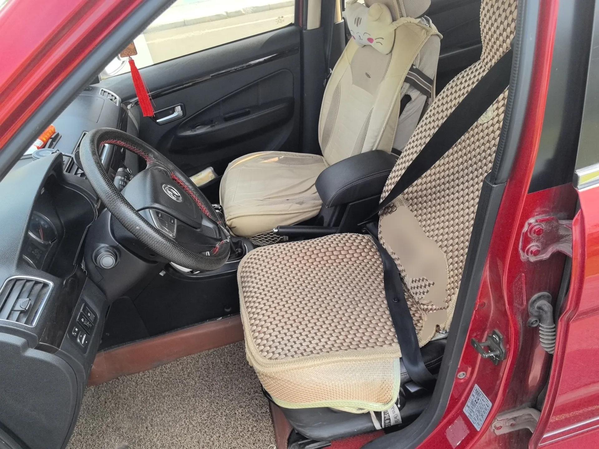 Dongfeng Fengon 360 2015 1.5L Manual Luxury 7-Seater China V Emission Standard — миниатюра 16