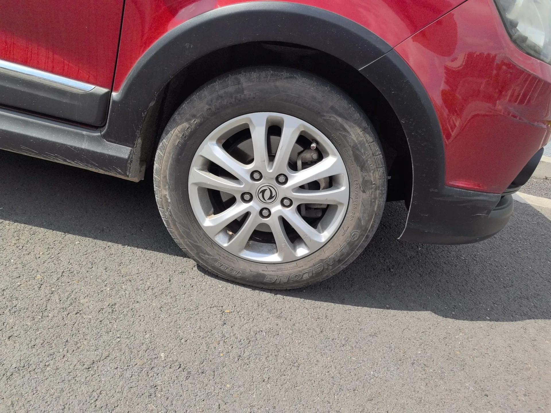 Dongfeng Fengon 360 2015 1.5L Manual Luxury 7-Seater China V Emission Standard — миниатюра 8