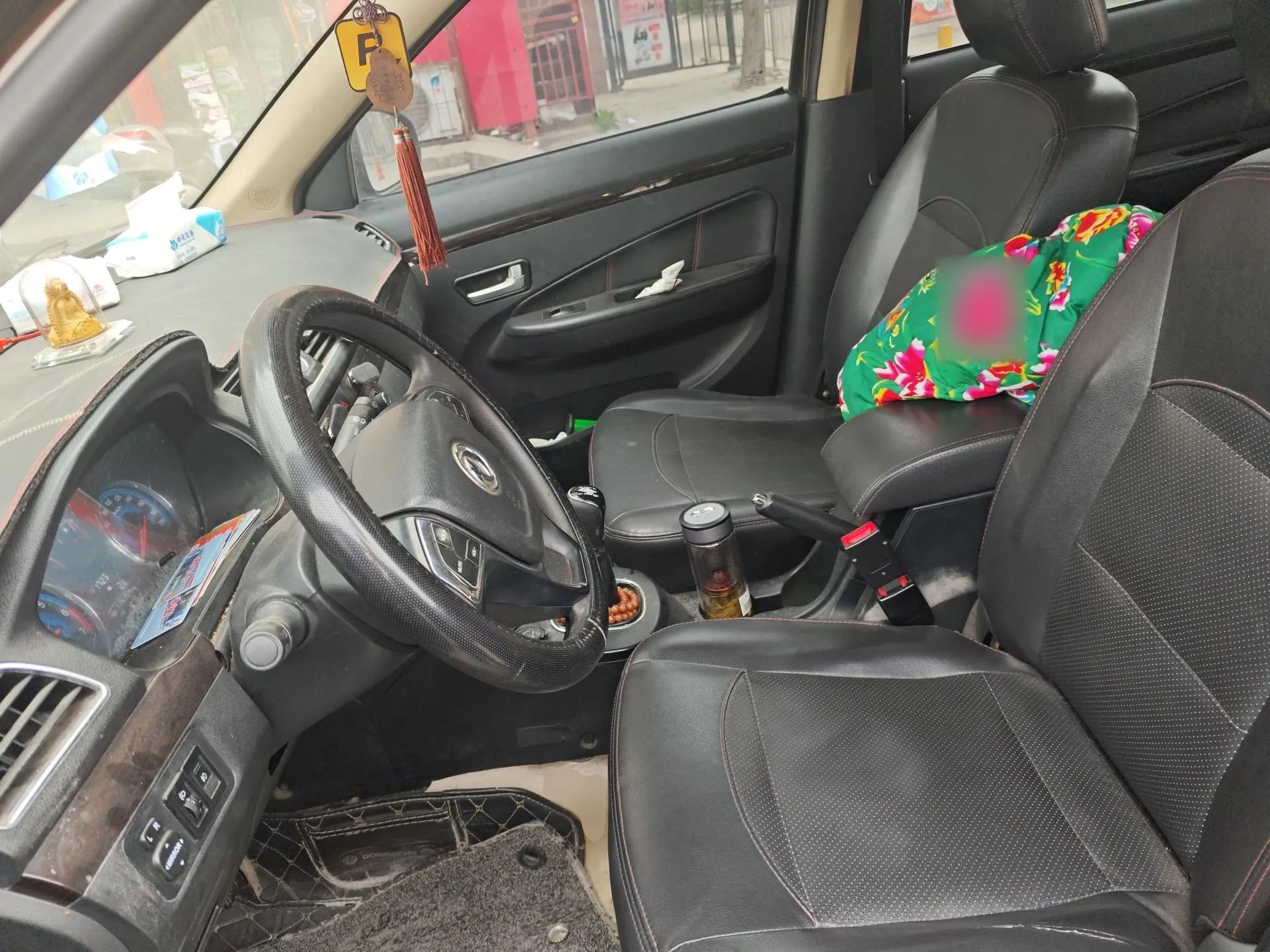 Dongfeng Fengon 360 2015 1.5L Manual Luxury 7-Seater China IV Standard — миниатюра 16