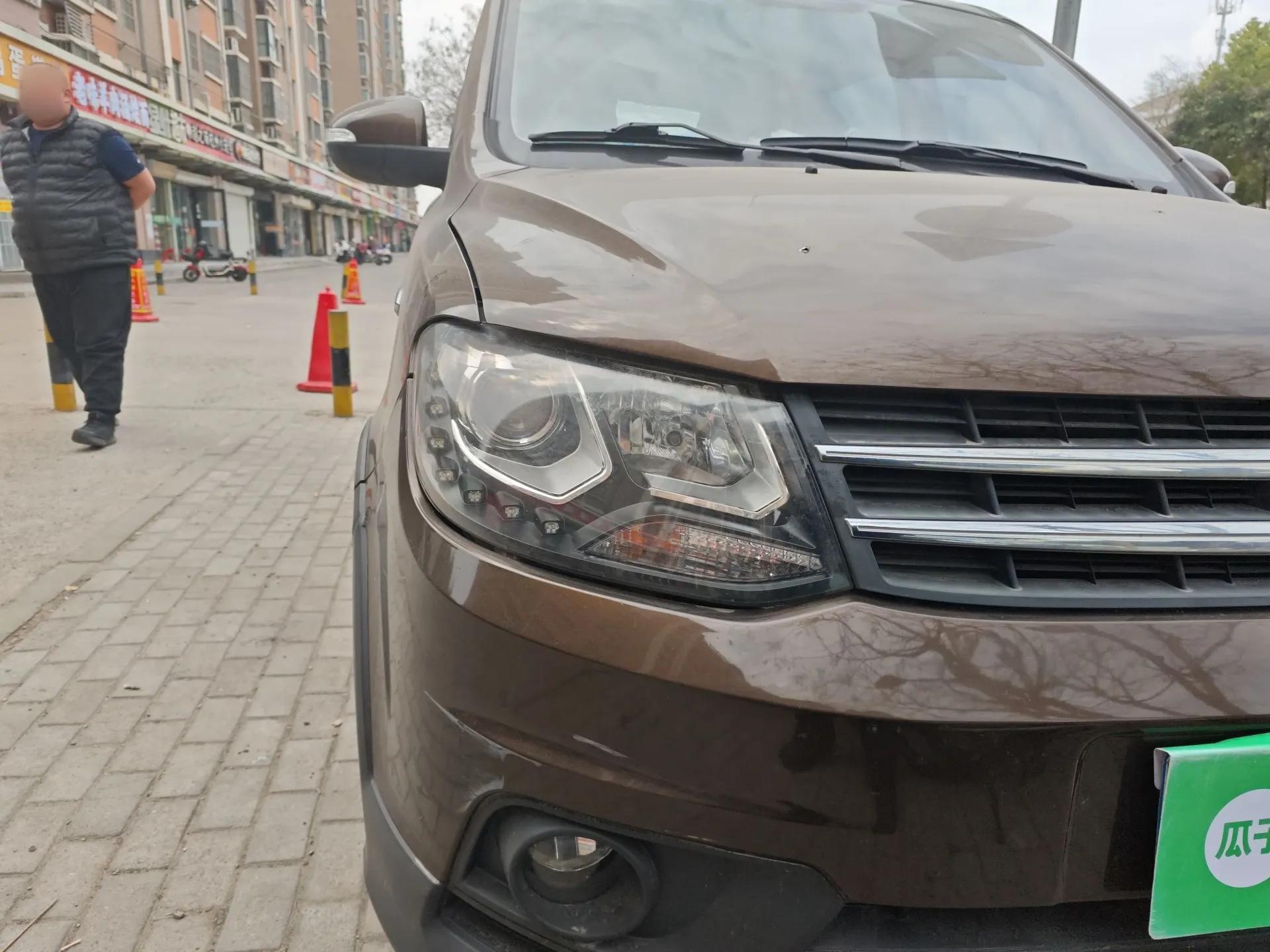 Dongfeng Fengon 360 2015 1.5L Manual Luxury 7-Seater China IV Standard — миниатюра 7