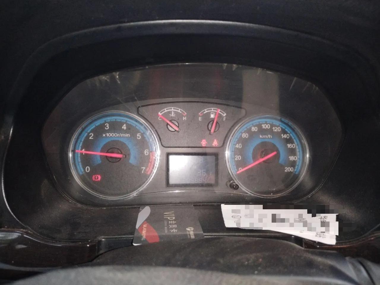 Dongfeng Fengon 360 2015 1.5L Manual Luxury 7-Seater China IV Standard — миниатюра 12