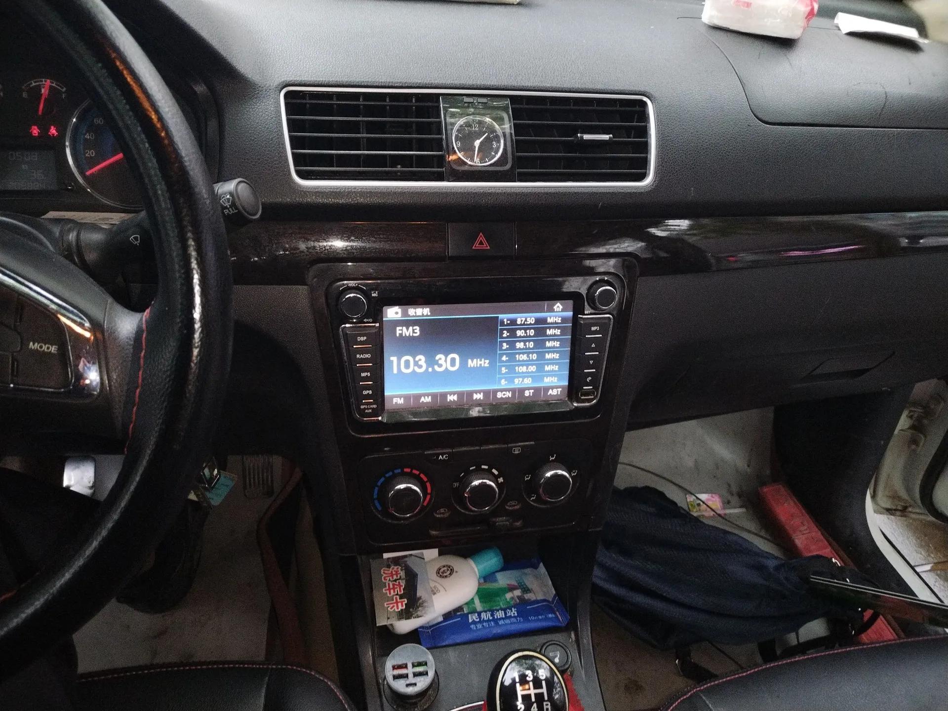Dongfeng Fengon 360 2015 1.5L Manual Luxury 7-Seater China IV Standard — миниатюра 14