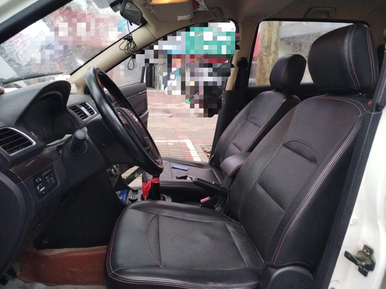 Dongfeng Fengon 360 2015 1.5L Manual Luxury 7-Seater China IV Standard — миниатюра 16