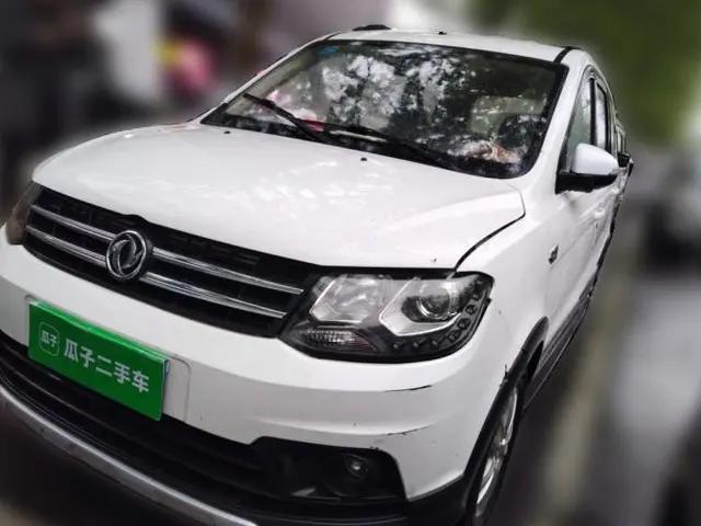 Dongfeng Fengon 360 2015 1.5L Manual Luxury 7-Seater China IV Standard