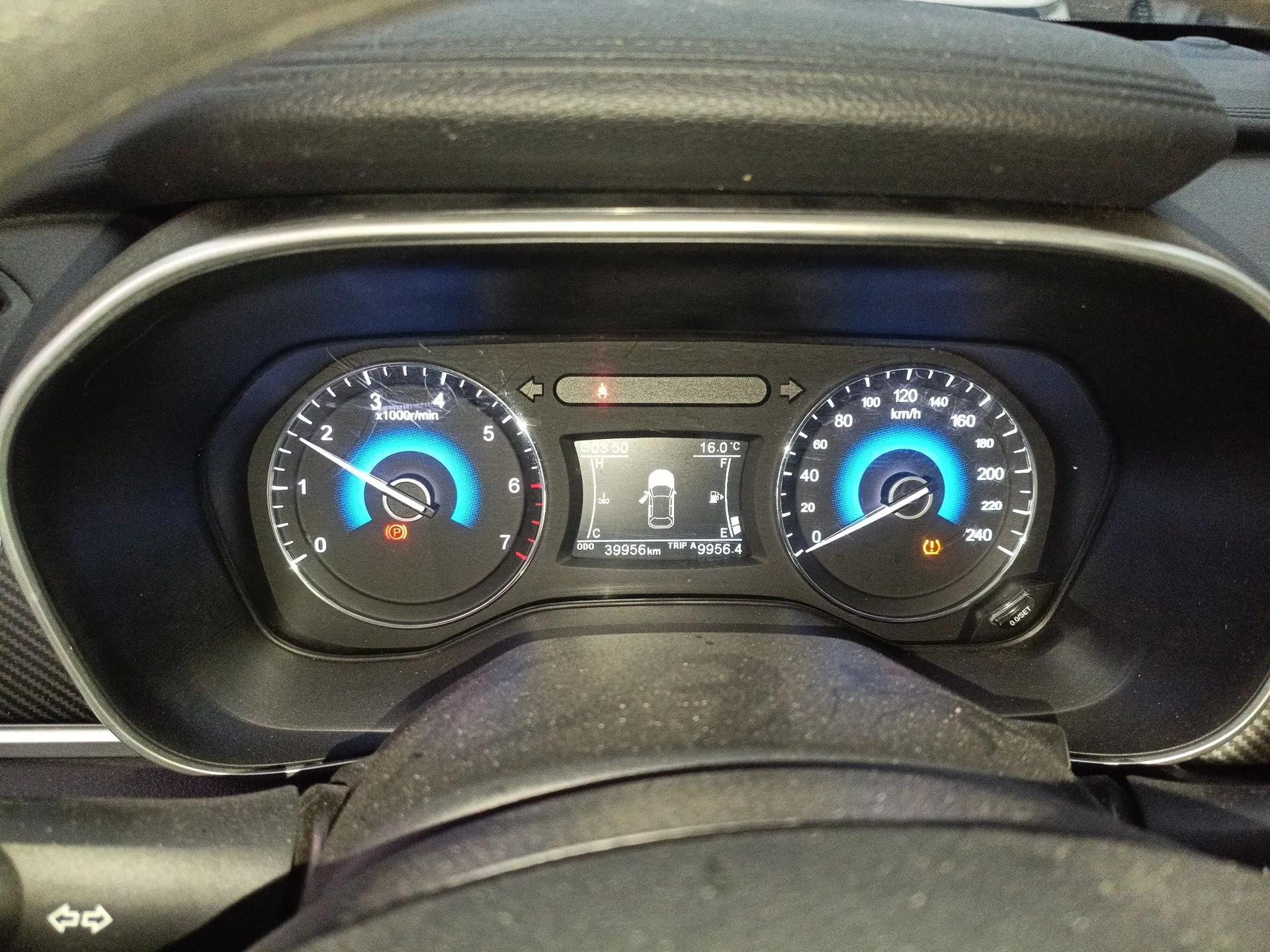Dongfeng Fengon 580Pro 2020 220T Manual Yuling Edition — миниатюра 12