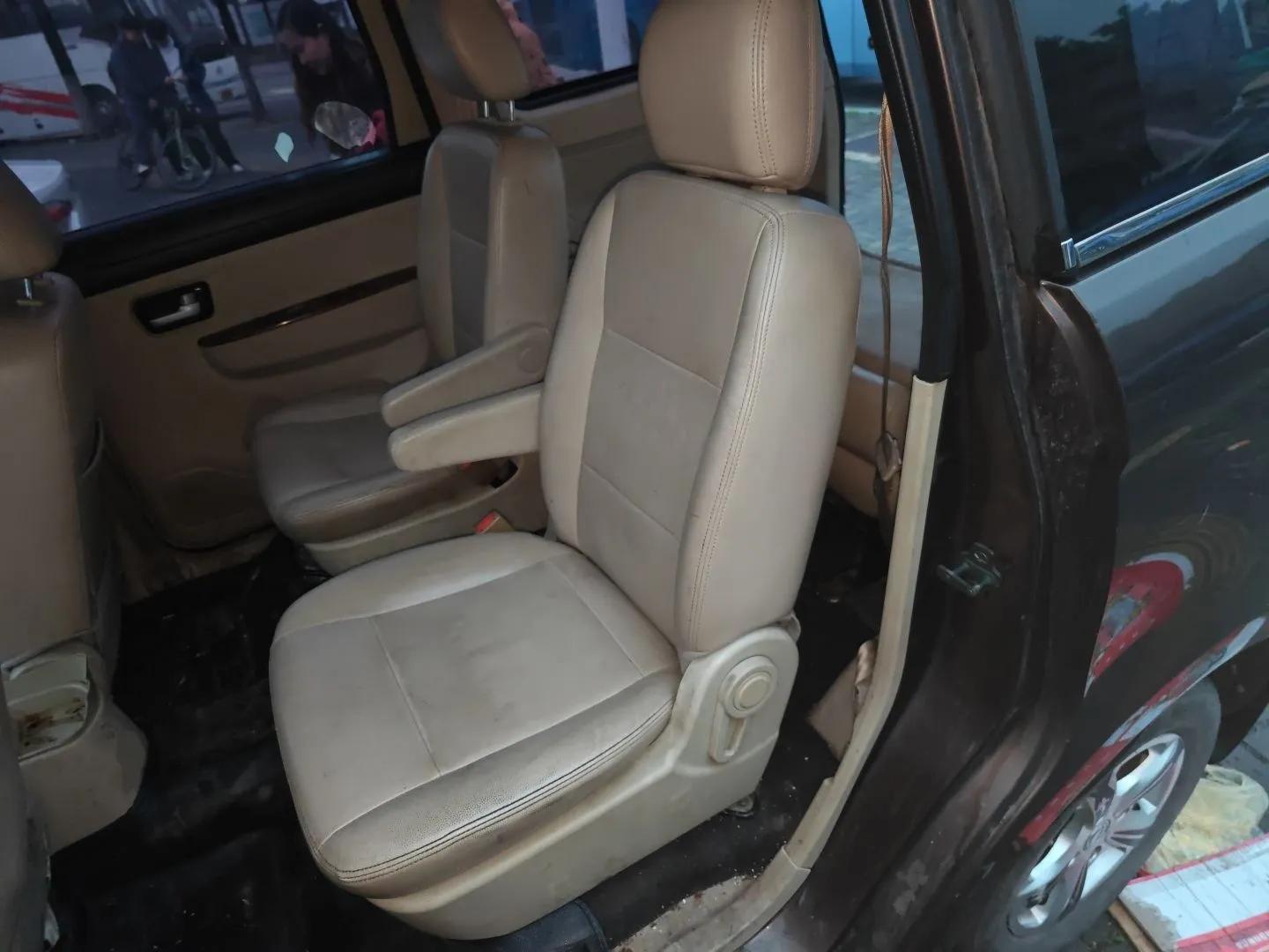Dongfeng Fengon 2013 1.5L Manual Deluxe Model DK15 — миниатюра 18