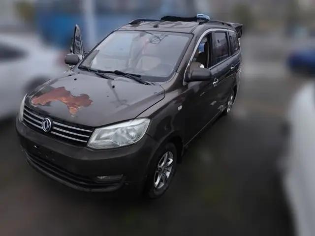 Dongfeng Fengon 2013 1.5L Manual Deluxe Model DK15