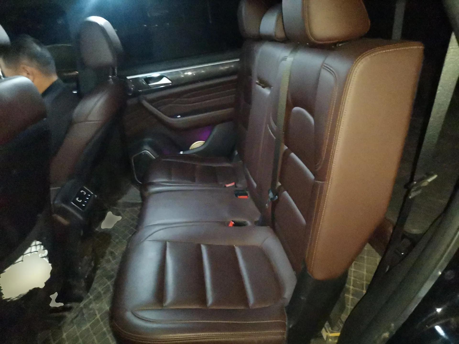 Dongfeng Fengon ix7 2020 2.0 TGDI Automatic All-Wheel-Drive ZhenTu Edition — миниатюра 18