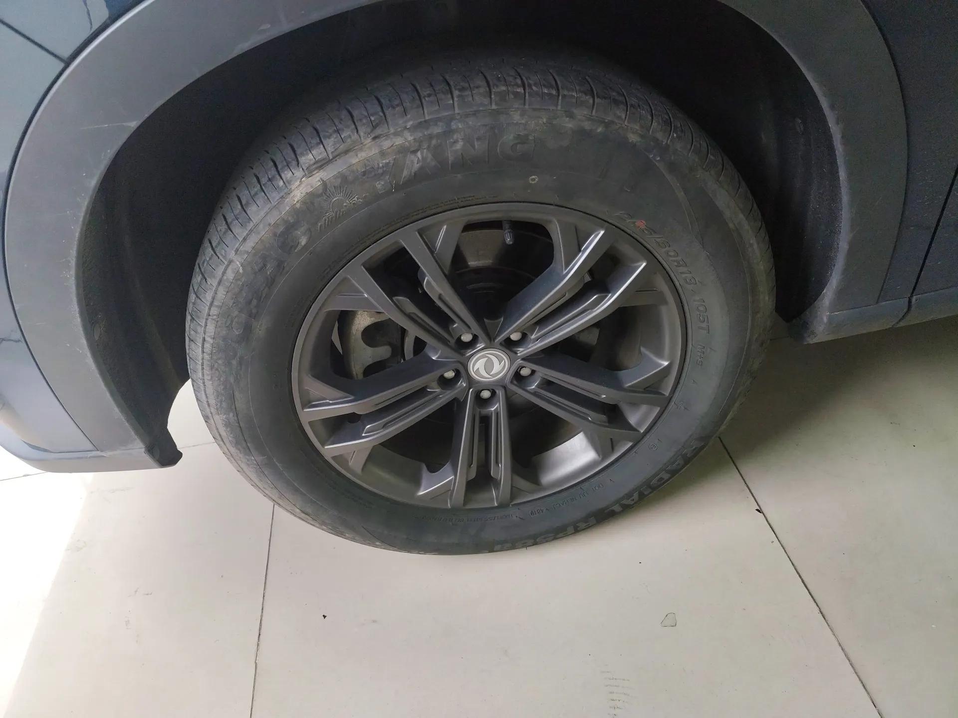 Dongfeng Fengon ix7 2020 2.0 TGDI Automatic Two-Wheel Drive Urban Luxury Edition — миниатюра 9