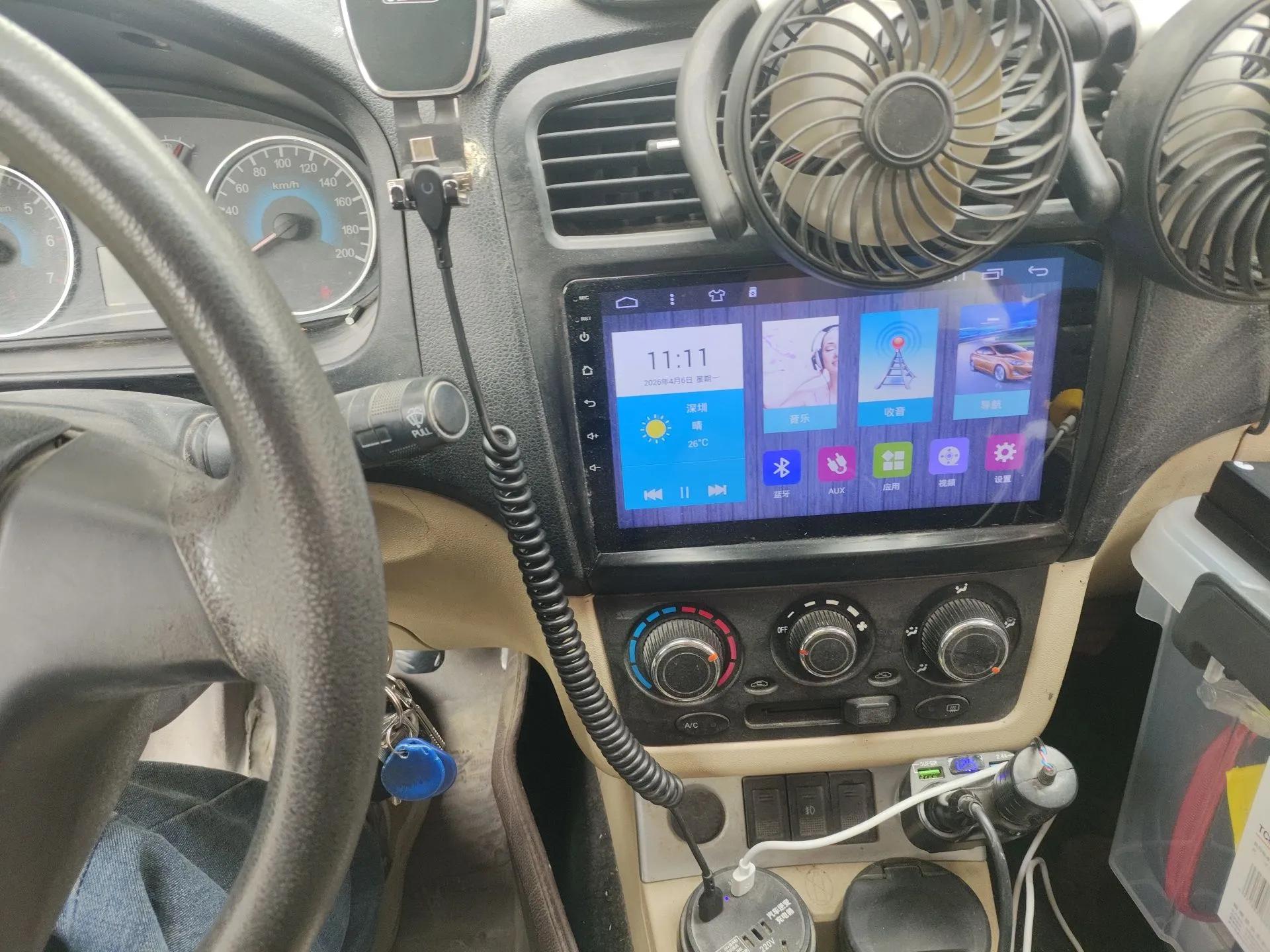 Dongfeng Fengon 350 2014 1.5L Manual Base Version — миниатюра 14