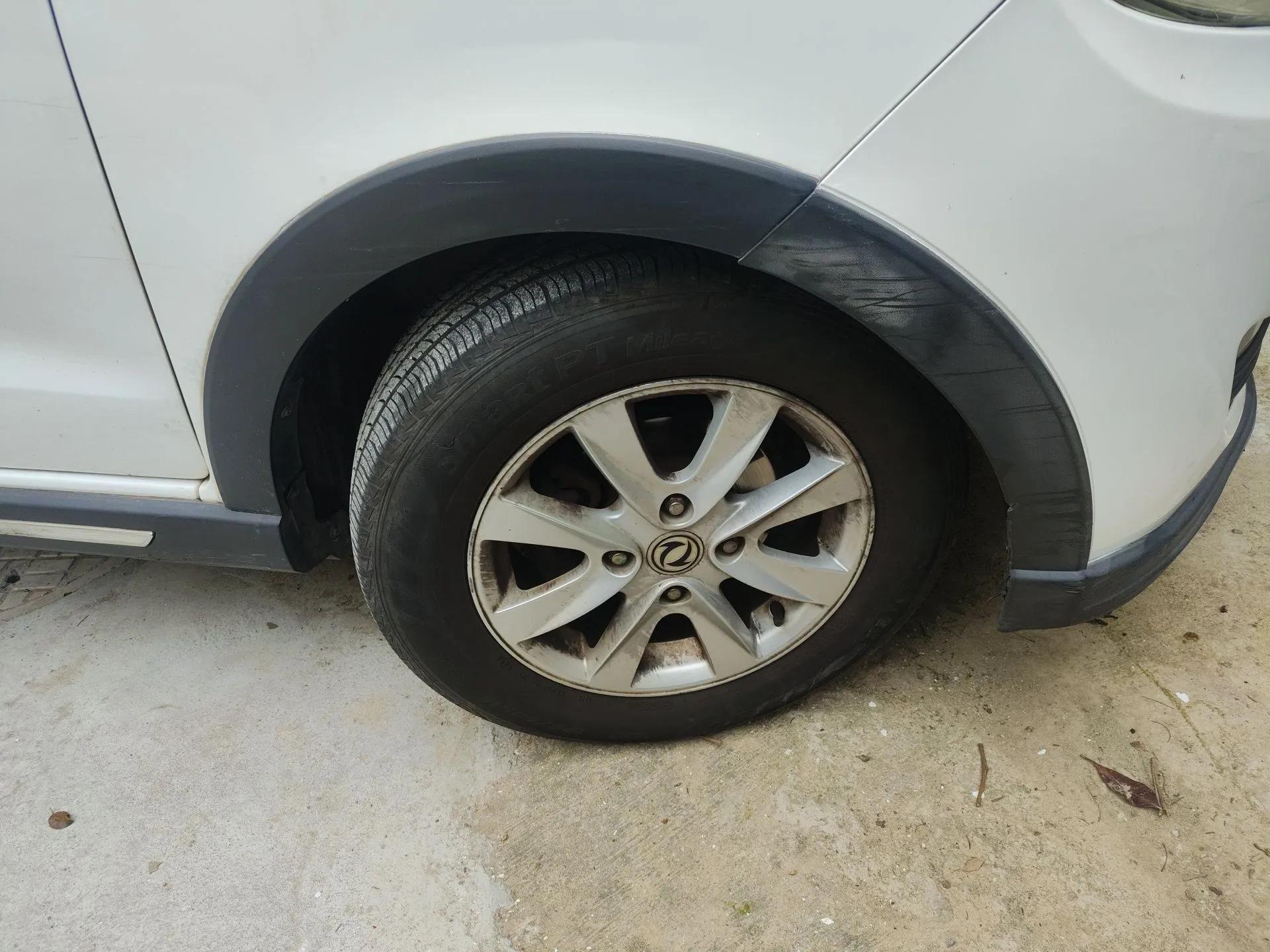 Dongfeng Fengon 350 2014 1.5L Manual Base Version — миниатюра 8