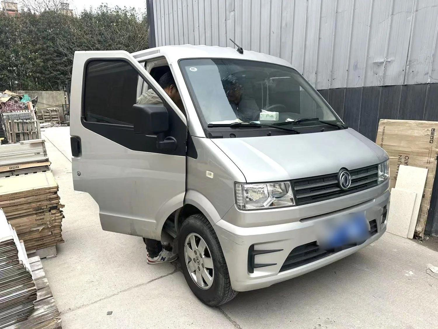 Dongfeng Xiaokang C56 2020 1.5L Luxury Model I DK15C — миниатюра 6