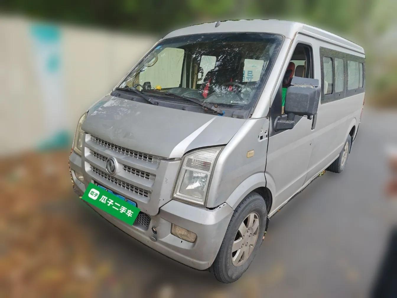 Dongfeng Xiaokang C37 2018 1.5L Premium II DK15 — миниатюра 1
