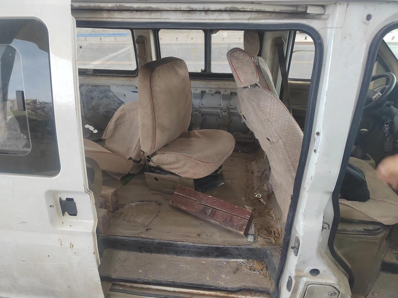 Dongfeng Xiaokang C37 2012 1.4L Standard Edition DK13-06 — миниатюра 18