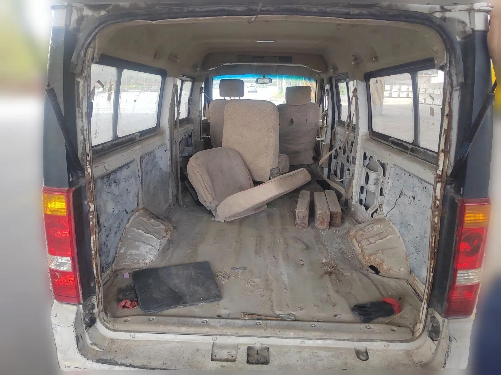 Dongfeng Xiaokang C37 2012 1.4L Standard Edition DK13-06 — миниатюра 20