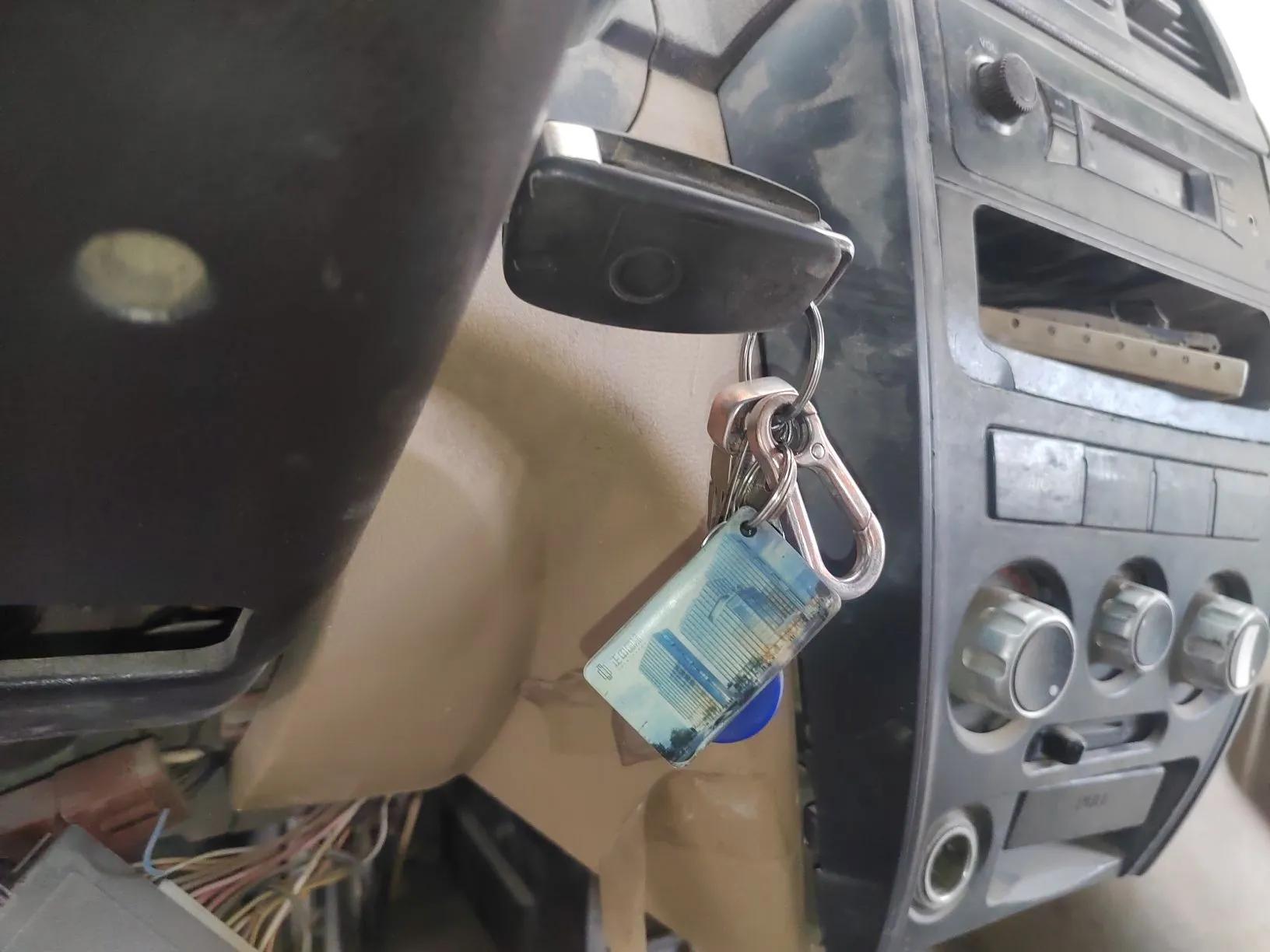 Dongfeng Xiaokang C37 2012 1.4L Standard Edition DK13-06 — миниатюра 9