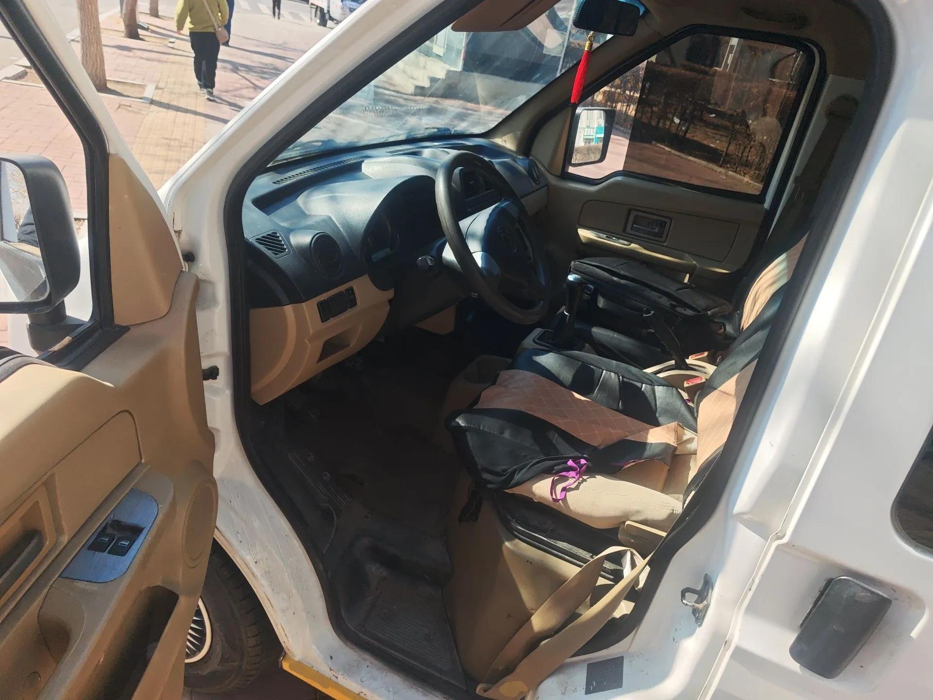 Dongfeng Xiaokang C35 2018 1.5L Base Model II Sedan China V Emission Standard DK15 — миниатюра 17