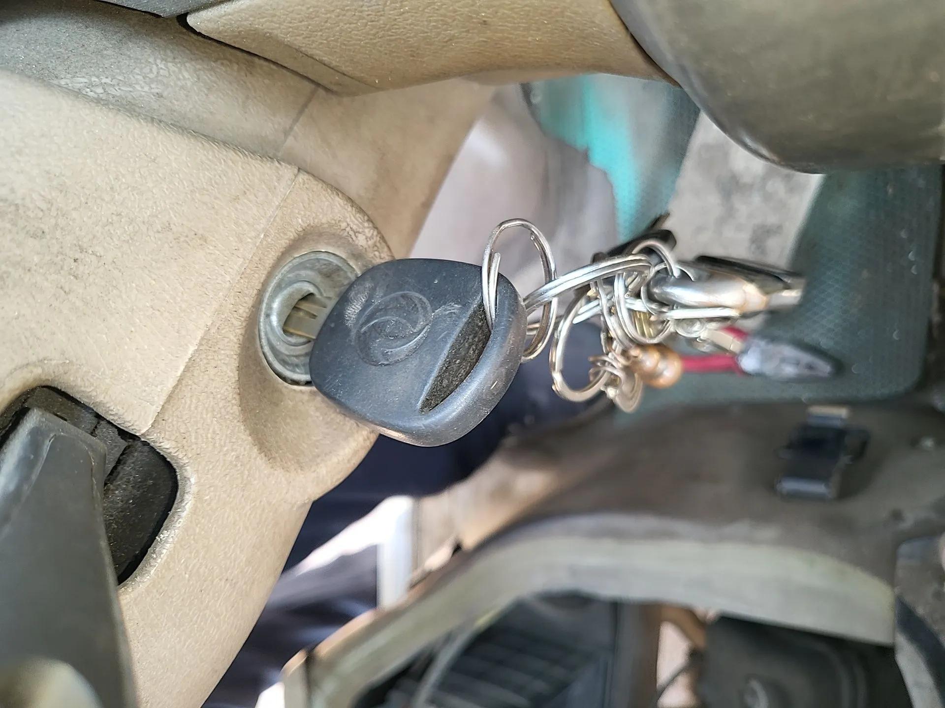 Dongfeng Xiaokang K17 2009 1.0L Base Version AF10-06 — миниатюра 9