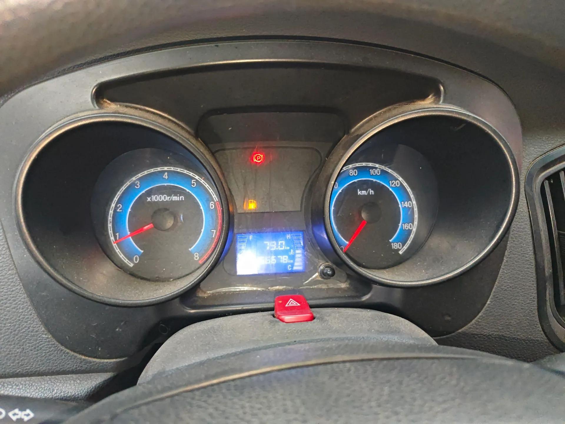 Dongfeng Xiaokang D52 2019 1.5L Base Version with Rear Dual Wheels China V Emission Standard DK15 — миниатюра 12