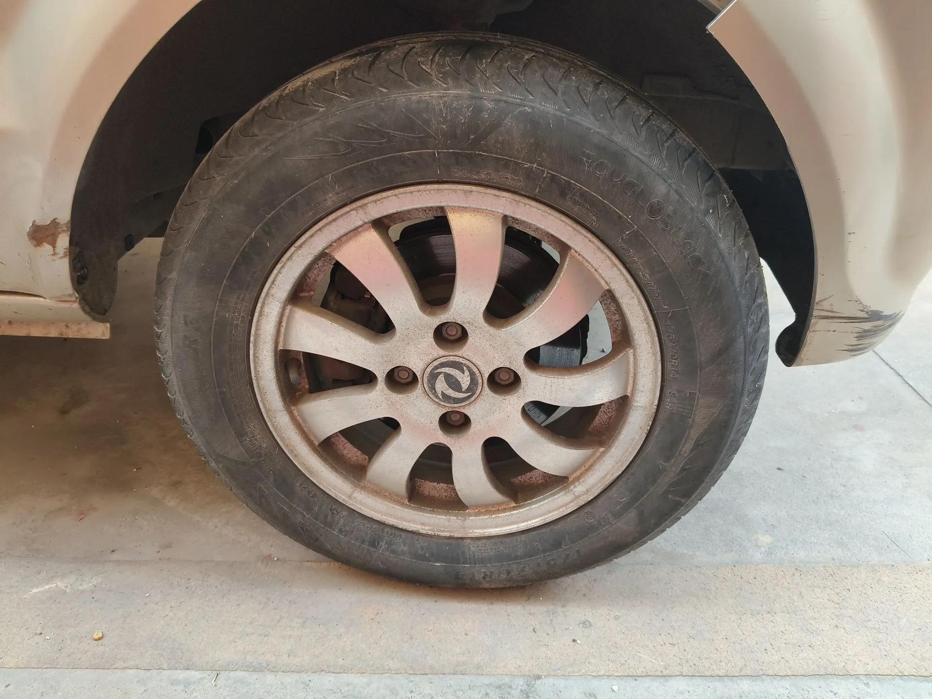 Dongfeng Xiaokang V29 2012 1.2L Standard Version — миниатюра 8