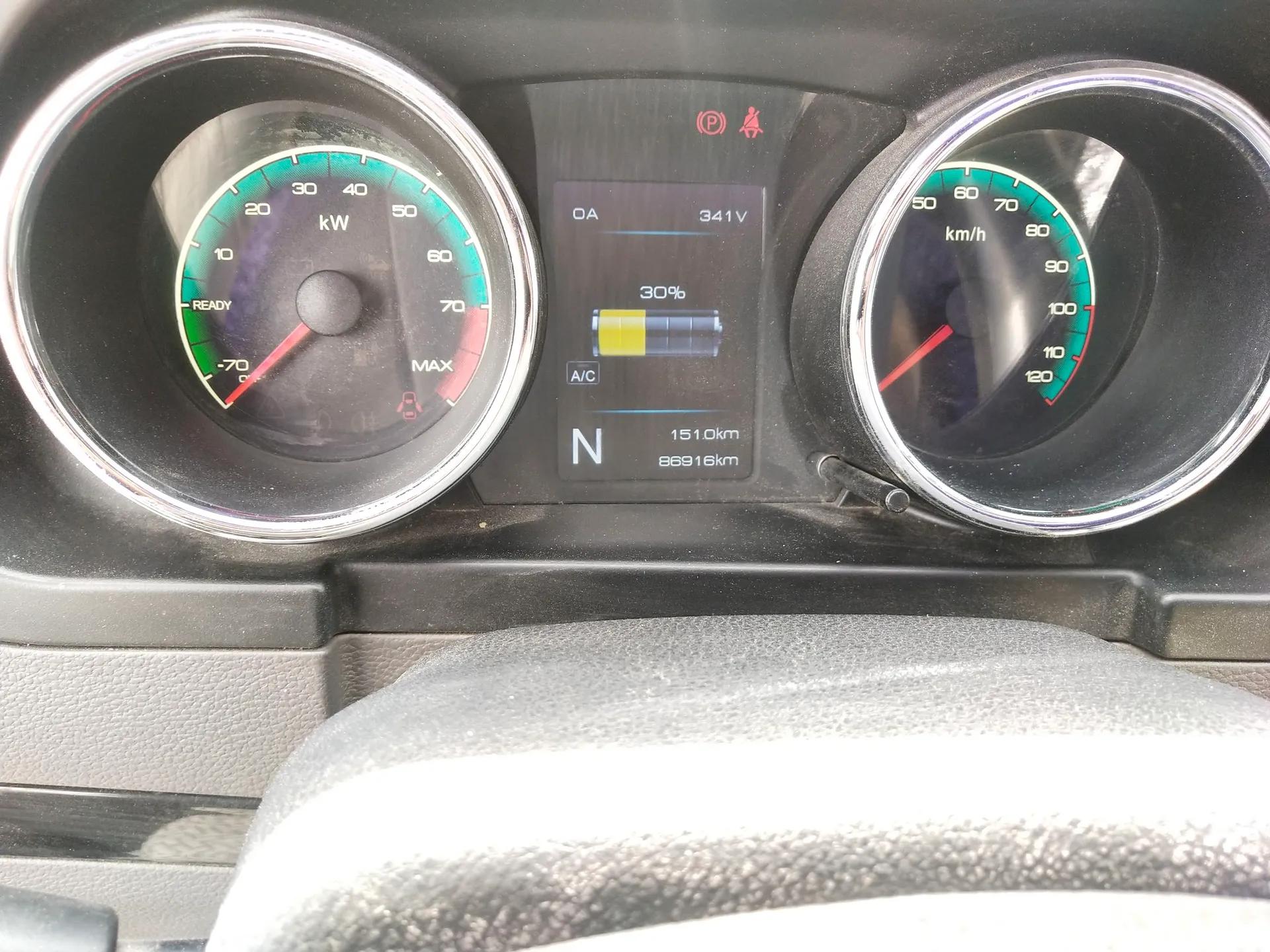 Dongfeng Yufeng EM26 2023 High-End Model 41.86 kWh CATL — миниатюра 13