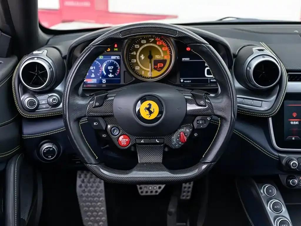 2017 GTC4Lusso 3.9T V8 — миниатюра 11