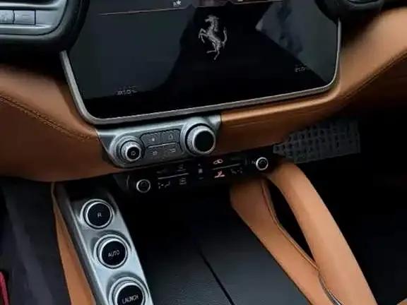 2016 GTC4Lusso 6.3L V12 — миниатюра 4