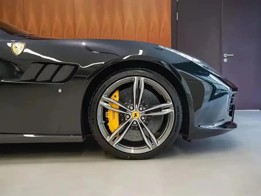 2016 GTC4Lusso 6.3L V12 — миниатюра 7