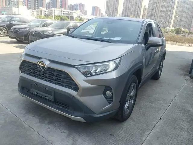 Toyota RAV4 2021 2.0L CVT Two-Wheel Drive Fashion Edition