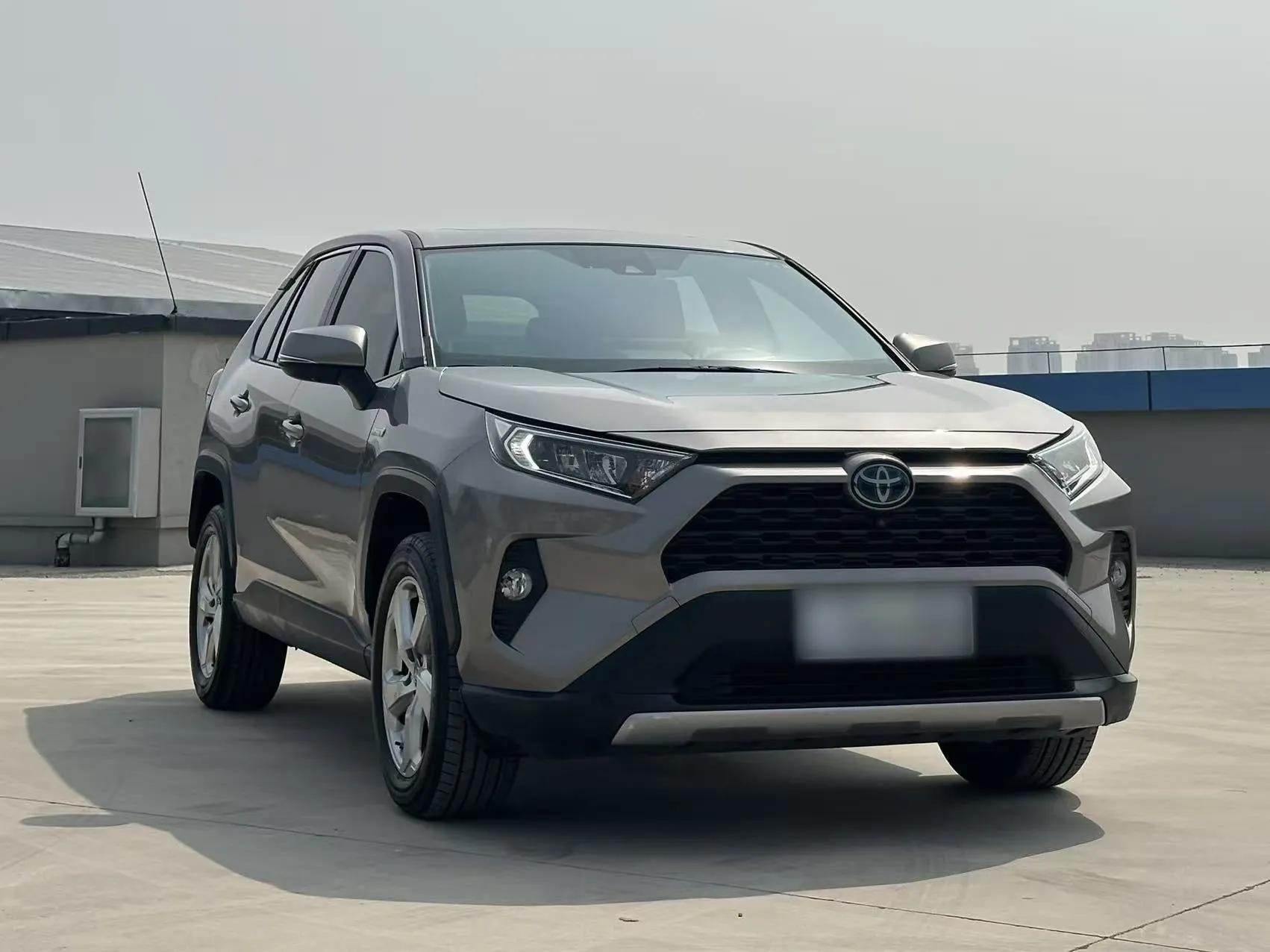 Toyota RAV4 2020 Dual-Engine 2.5L E-CVT Two-Wheel Drive Elite Edition — миниатюра 3