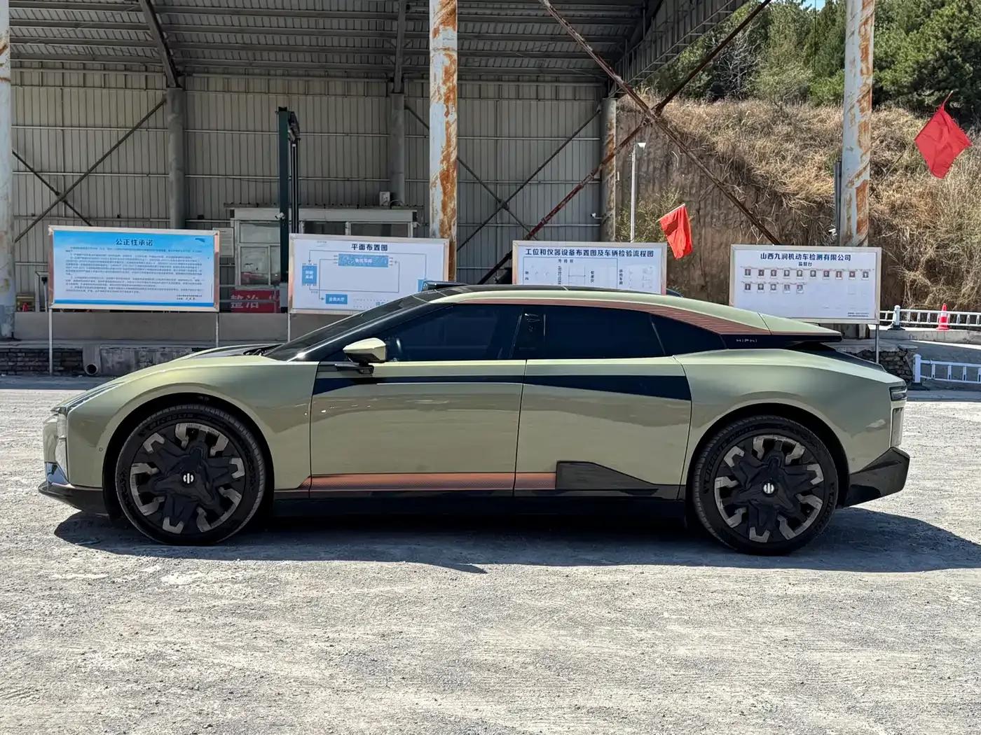 2023 HiPhi Z (Four-seater version) — миниатюра 3
