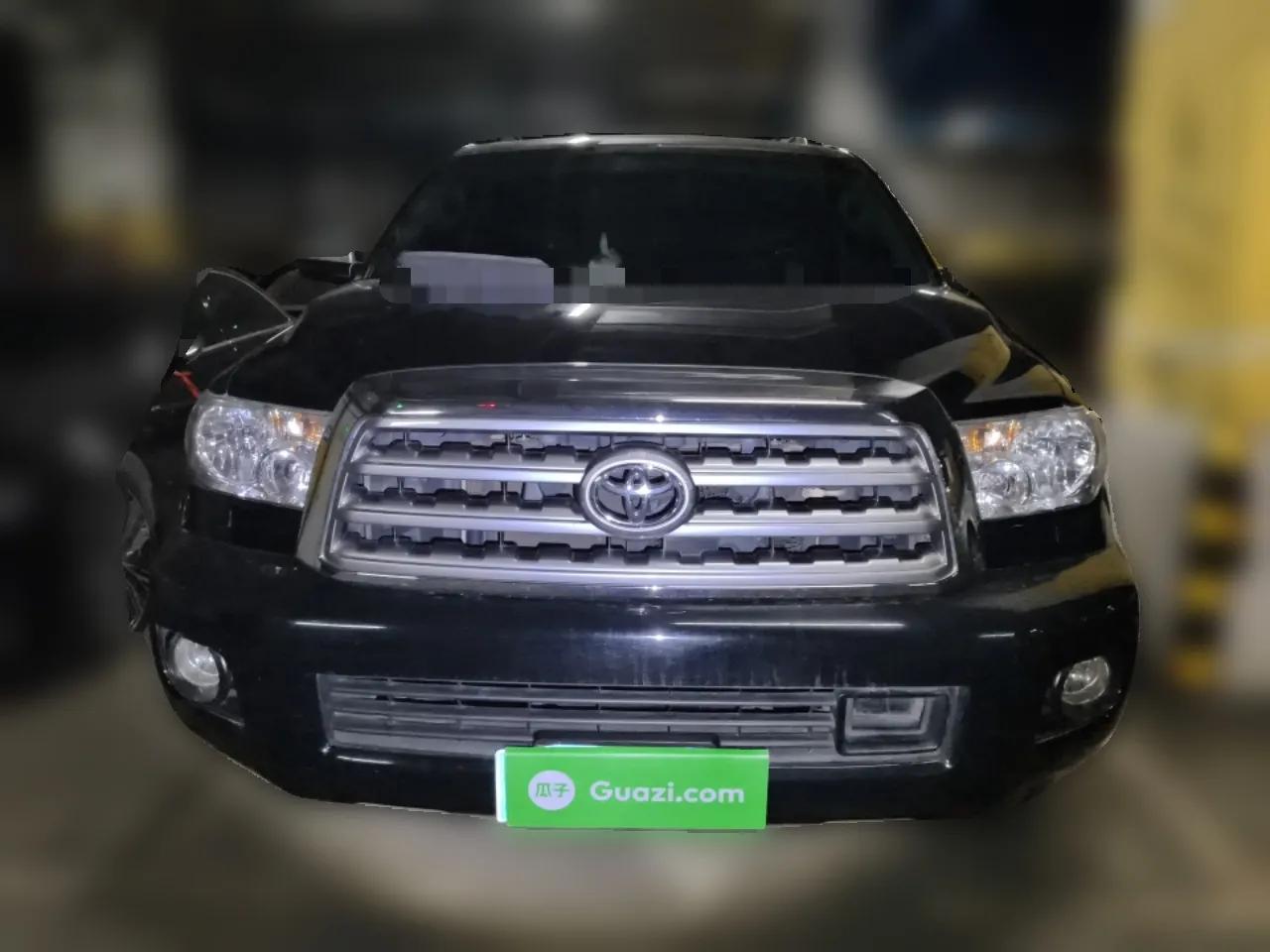 Toyota Sequoia  — миниатюра 2