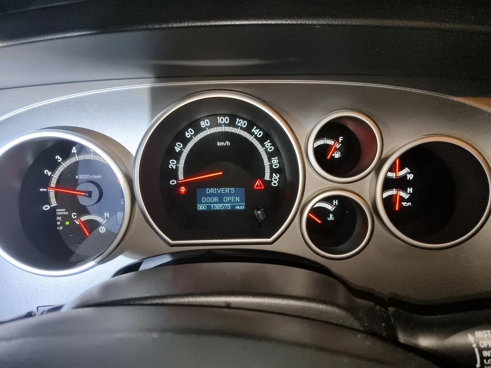 Toyota Sequoia  — миниатюра 12