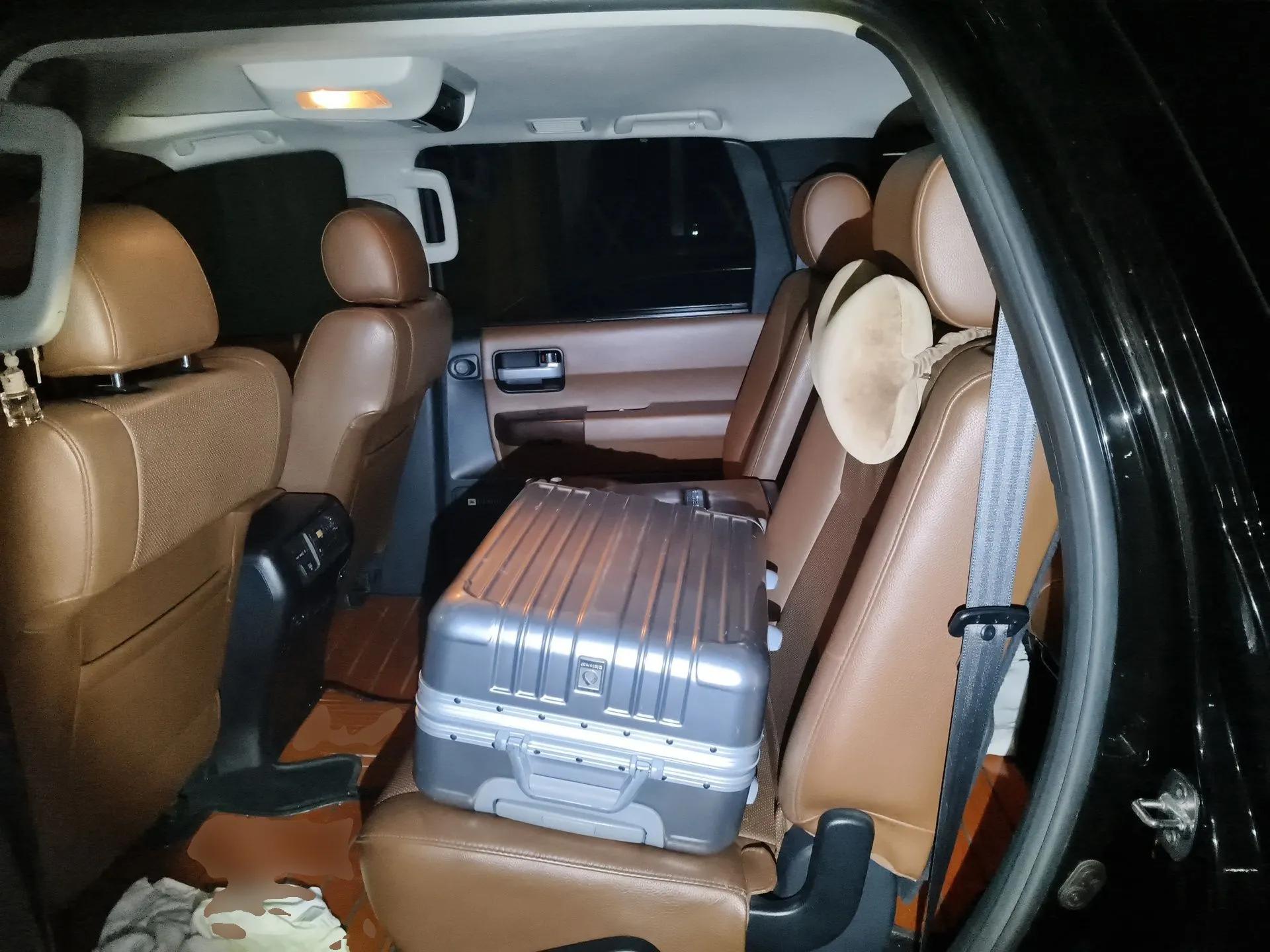 Toyota Sequoia  — миниатюра 18