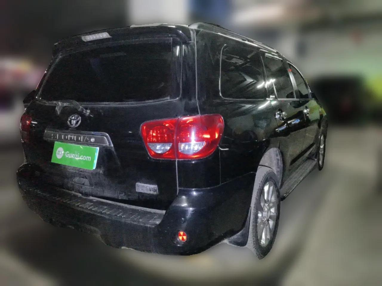 Toyota Sequoia  — миниатюра 6