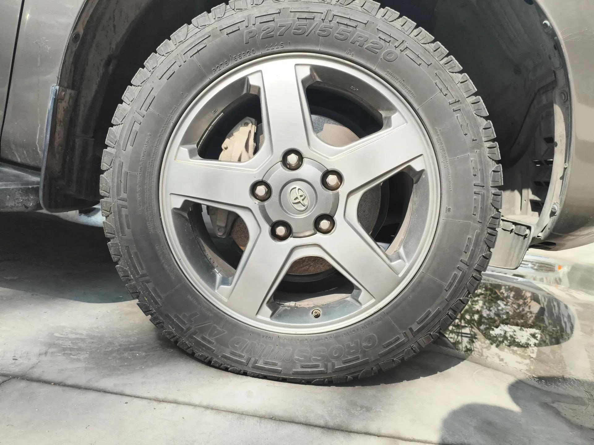 Toyota Sequoia  — миниатюра 8