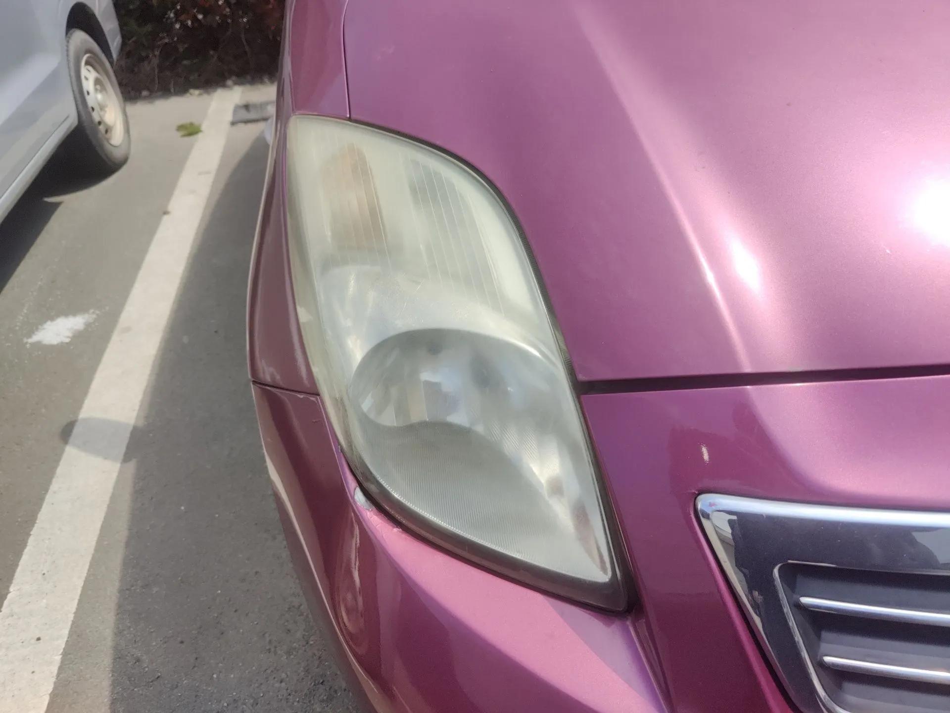 Toyota Yaris 2011 1.6E Automatic Charm Edition — миниатюра 7