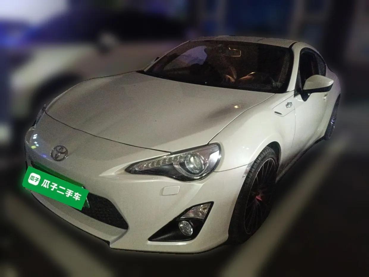 Toyota 86 2013 2.0L Automatic Luxury Version — миниатюра 1