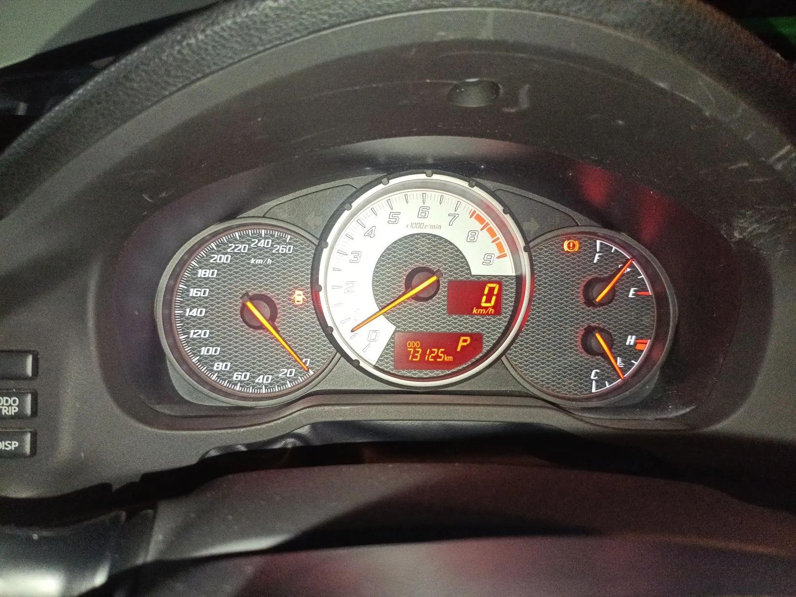 Toyota 86 2013 2.0L Automatic Luxury Version — миниатюра 12