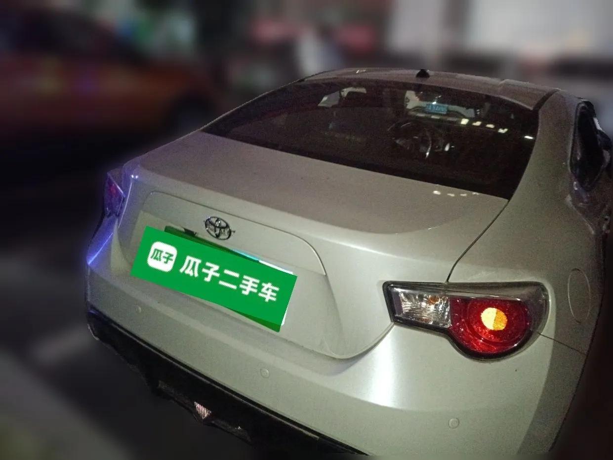 Toyota 86 2013 2.0L Automatic Luxury Version — миниатюра 5