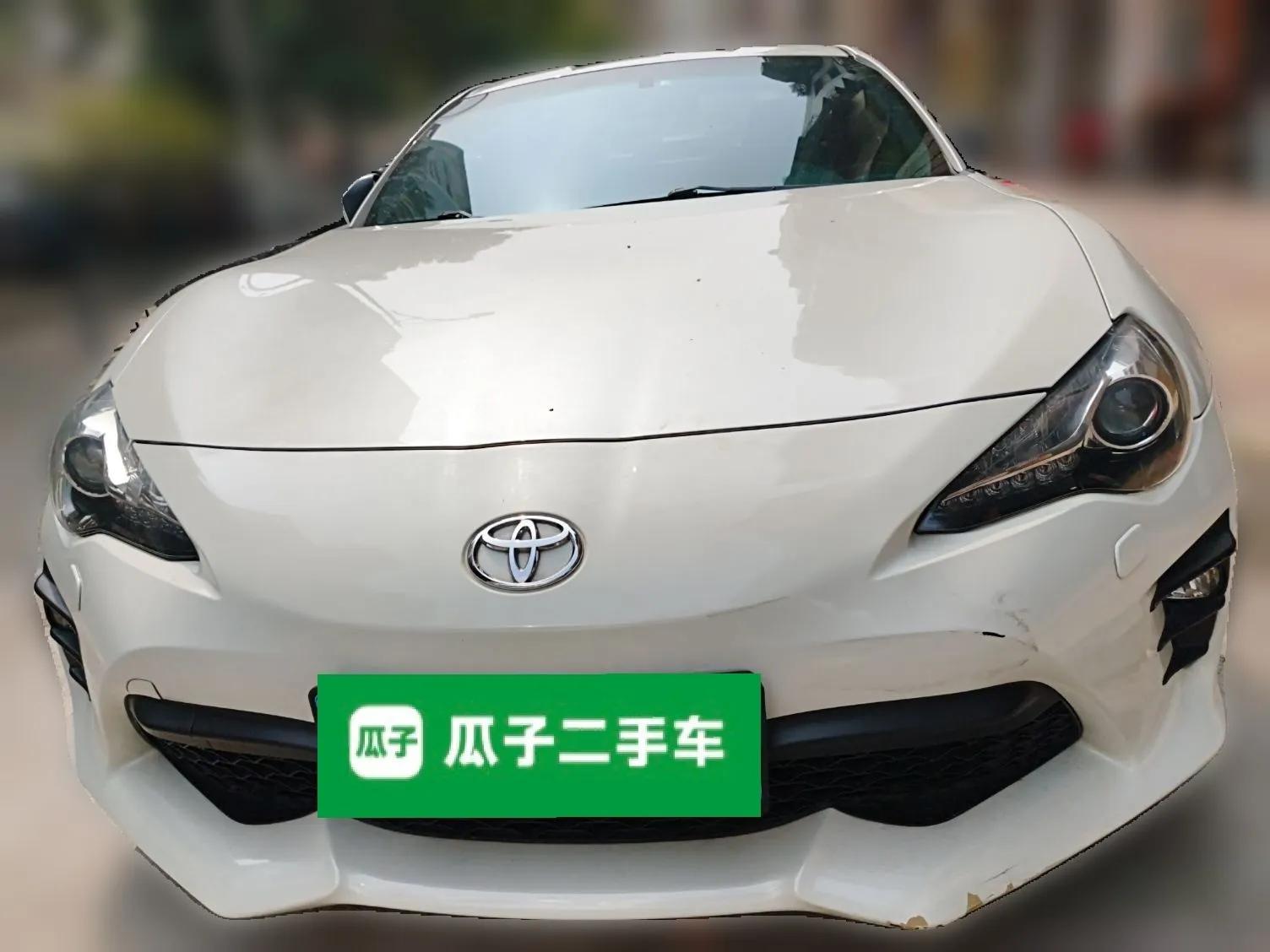 Toyota 86 2019 2.0L Manual Luxury Edition — миниатюра 2