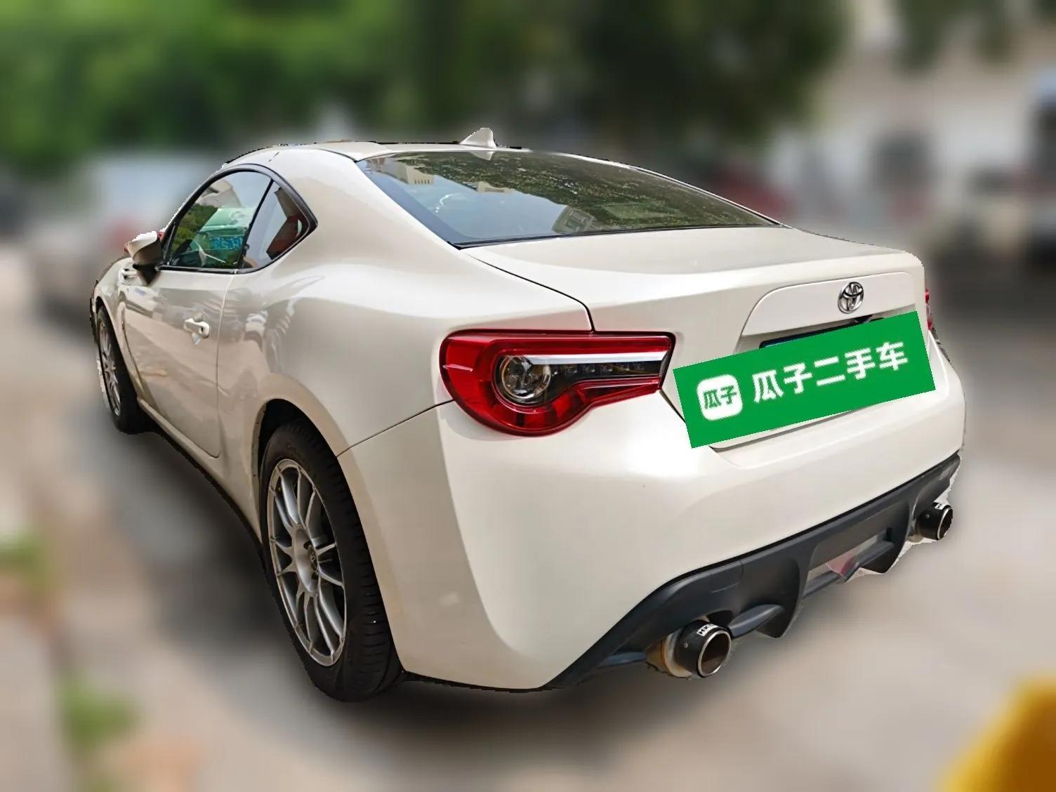 Toyota 86 2019 2.0L Manual Luxury Edition — миниатюра 4