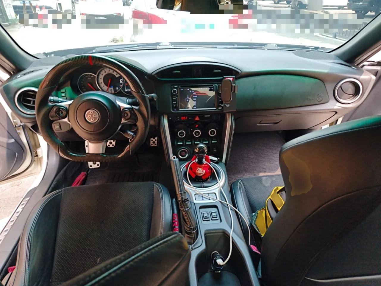 Toyota 86 2019 2.0L Manual Luxury Edition — миниатюра 10