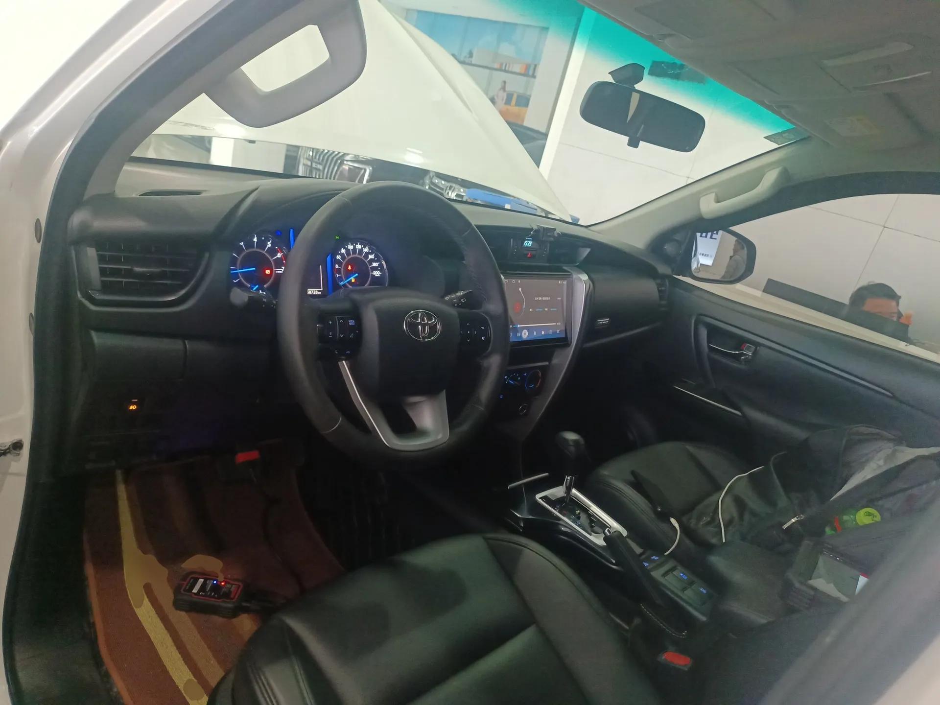Toyota Fortuner 2016 2.7L Middle East Version — миниатюра 13