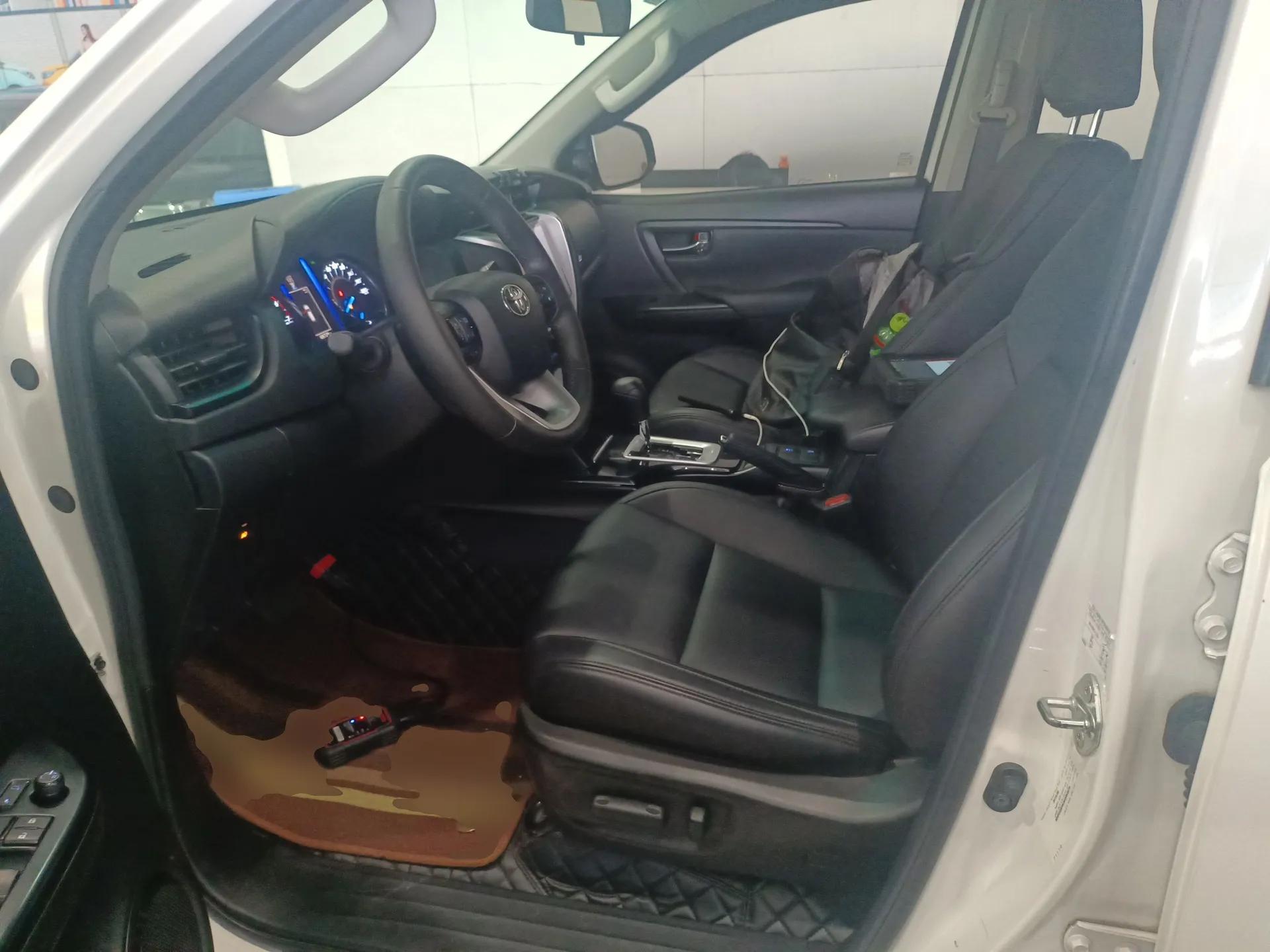 Toyota Fortuner 2016 2.7L Middle East Version — миниатюра 18