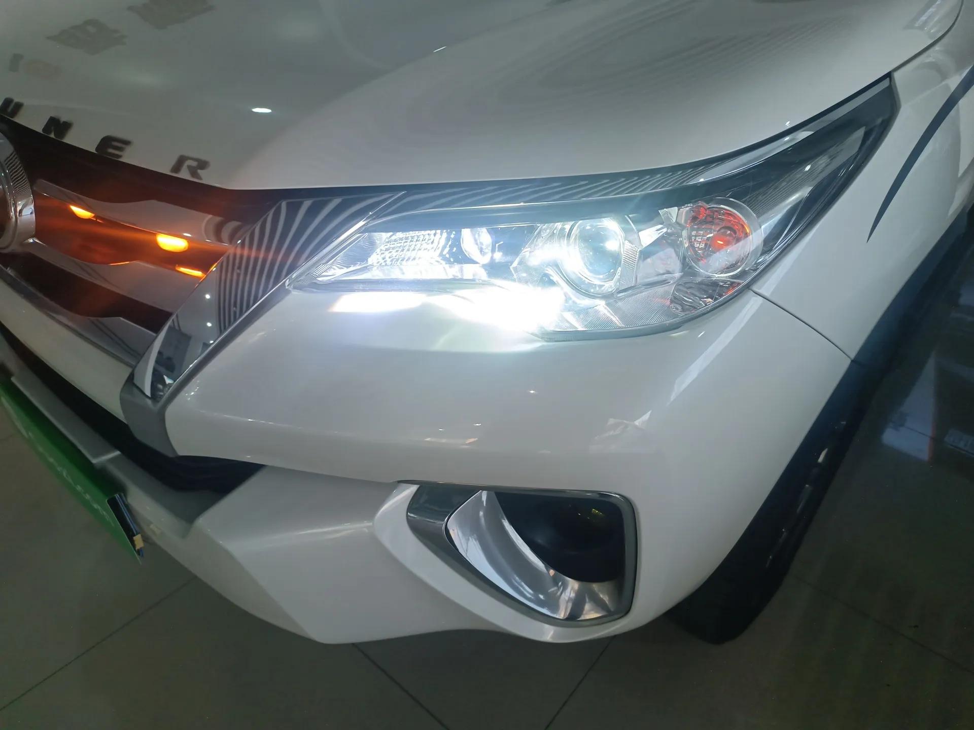 Toyota Fortuner 2016 2.7L Middle East Version — миниатюра 9