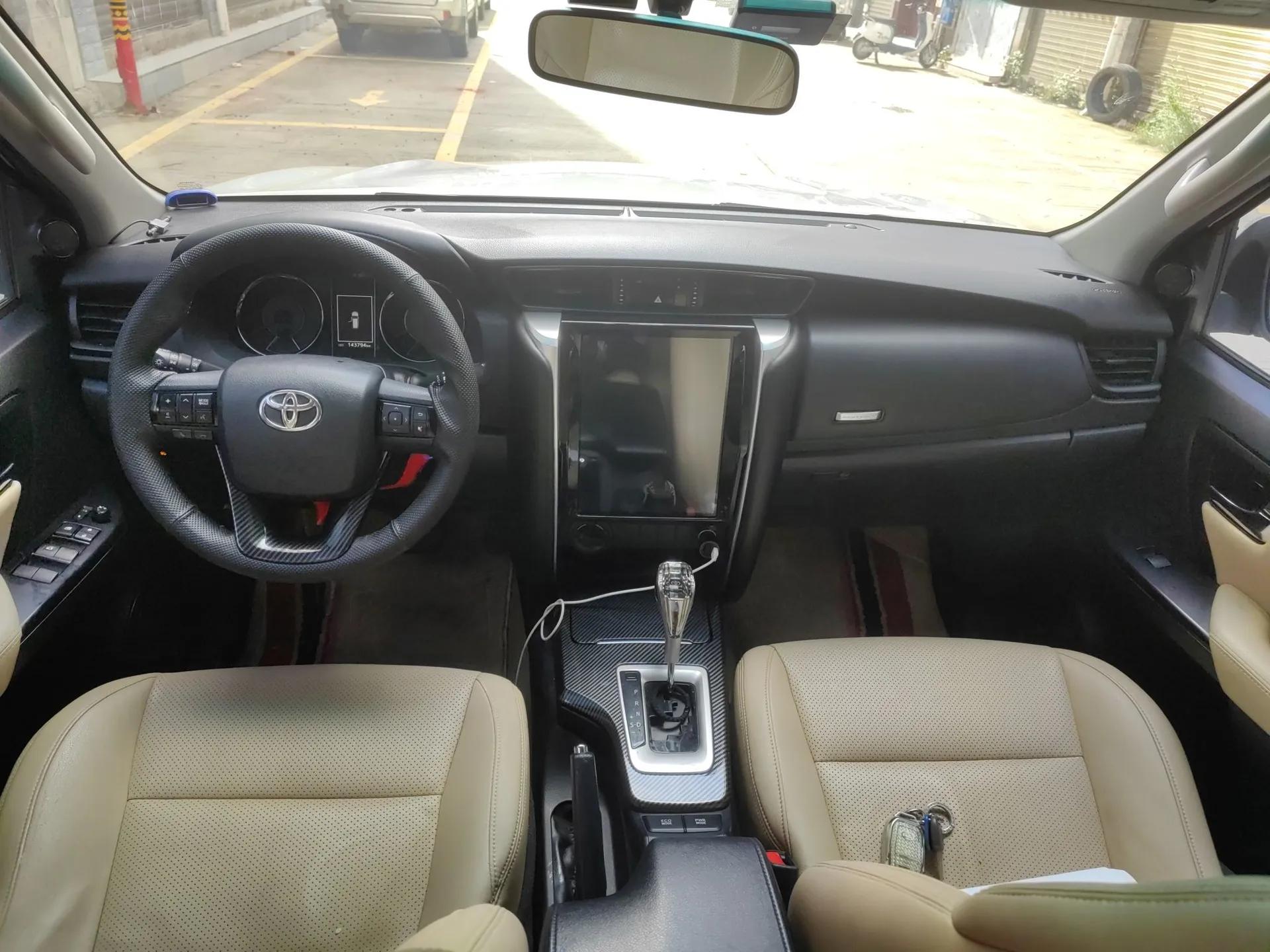 Toyota Fortuner 2016 2.7L Middle East Version — миниатюра 14